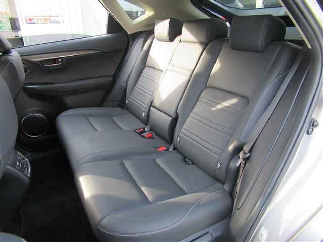 TOYOTA LEXUS NX300h 2017