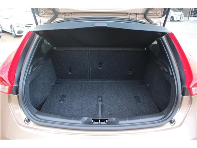 VOLVO VOLVO V40 CROSS COUNTRY 2014