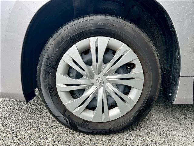 TOYOTA NOAH HYBRID 2024