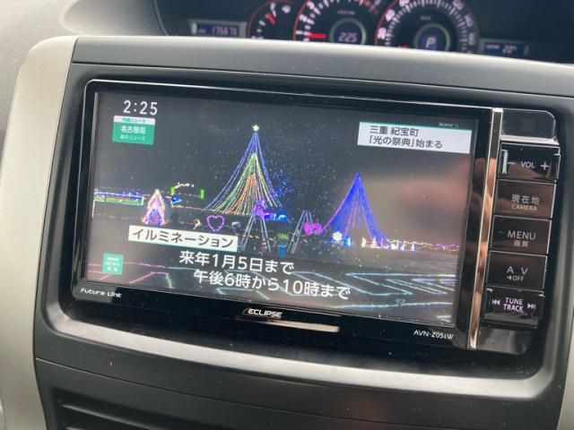 TOYOTA VOXY 4WD 2010