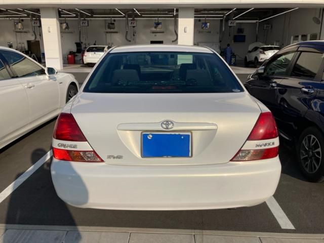 TOYOTA MARK2 sedan 2000