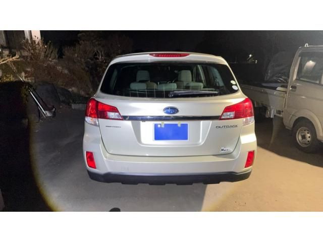 SUBARU LEGACY OUTBACK 2009