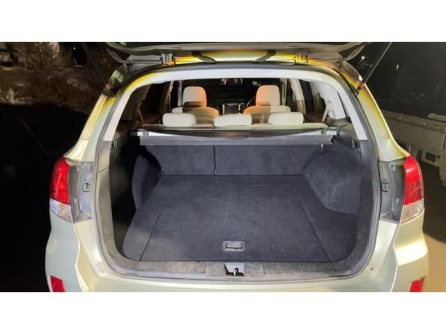 SUBARU LEGACY OUTBACK 2009