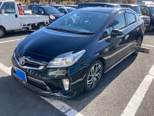 TOYOTA PRIUS PHV 2014