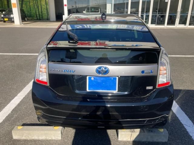 TOYOTA PRIUS PHV 2014