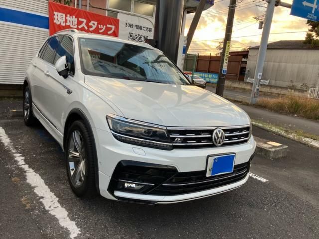 VOLKSWAGEN VOLKSWAGEN TIGUAN 2017
