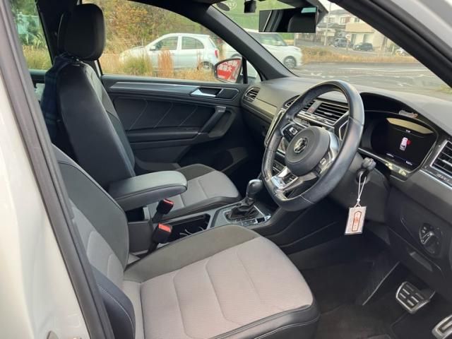 VOLKSWAGEN VOLKSWAGEN TIGUAN 2017