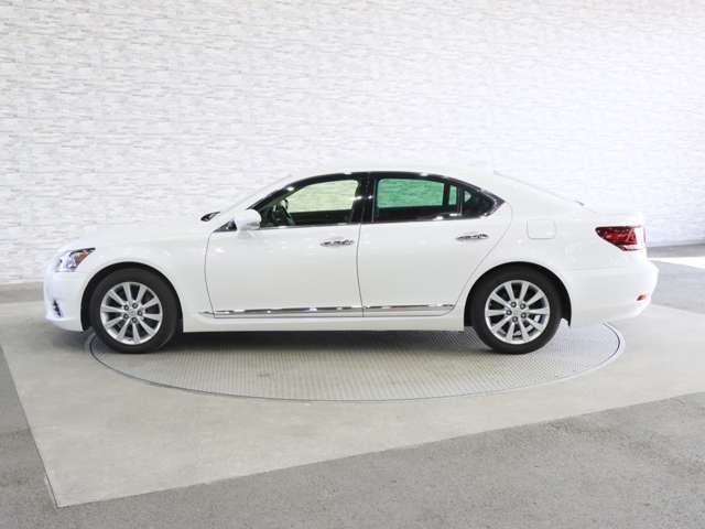 TOYOTA LEXUS LS460 2015