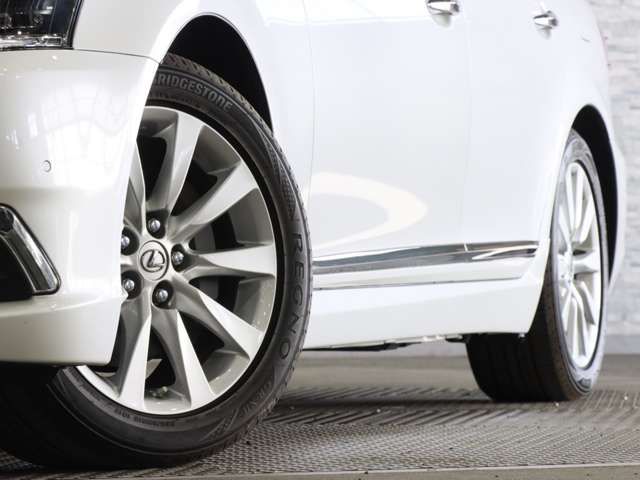 TOYOTA LEXUS LS460 2015