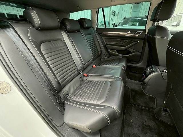 VOLKSWAGEN VOLKSWAGEN PASSAT VARIANT 2021