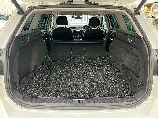 VOLKSWAGEN VOLKSWAGEN PASSAT VARIANT 2021