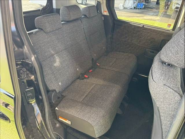 TOYOTA SIENTA HYBRID 2022