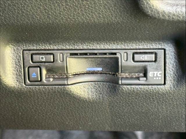 TOYOTA SIENTA HYBRID 2022