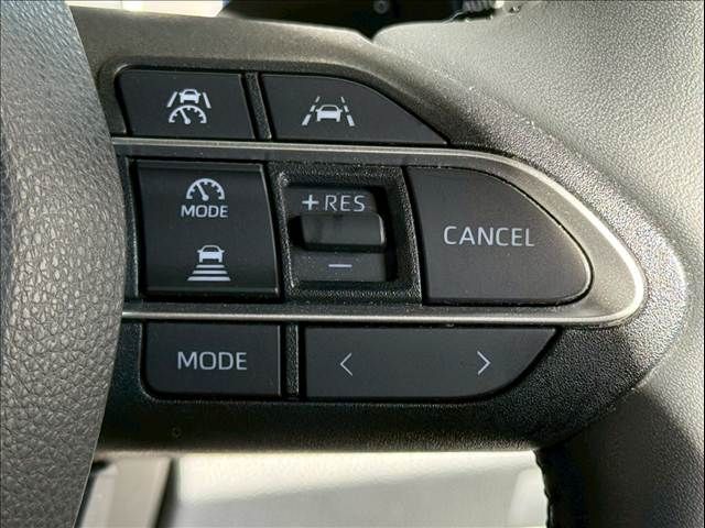 TOYOTA NOAH HYBRID 2022