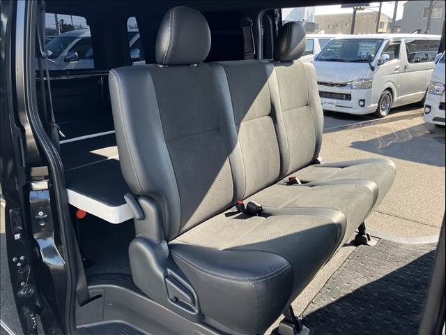 TOYOTA HIACE van 2WD 2022