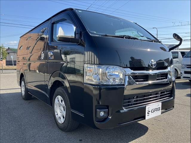 TOYOTA HIACE van 2WD 2022