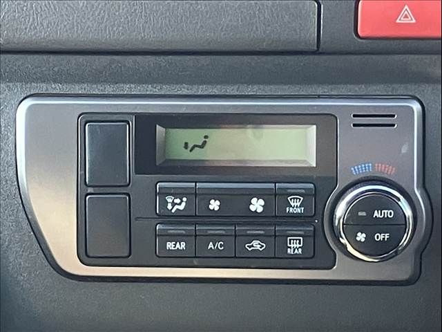 TOYOTA HIACE van 2WD 2022