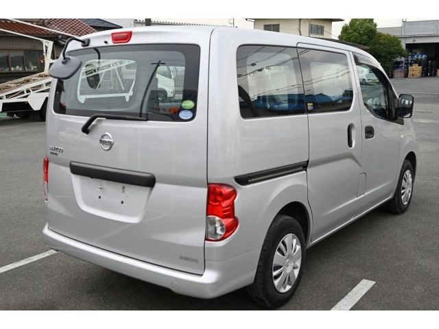 NISSAN NV200 VANETTE van 2020