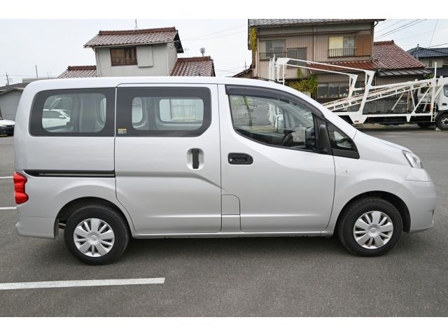 NISSAN NV200 VANETTE van 2020