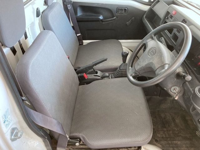 DAIHATSU HIJET truck 4WD 2014