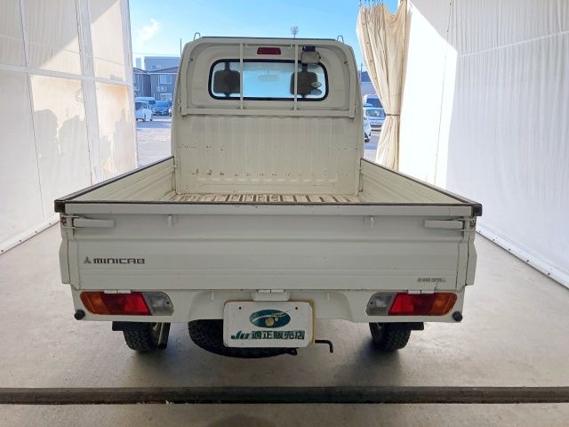 MITSUBISHI MINICAB truck 4WD 2009