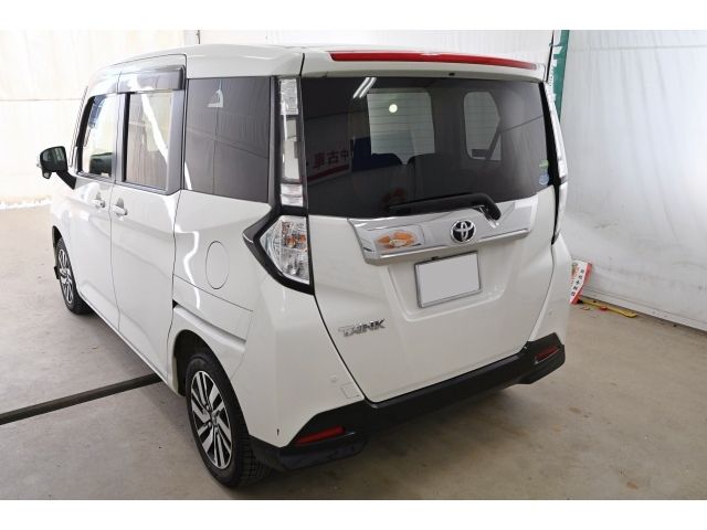 TOYOTA TANK 4WD 2018