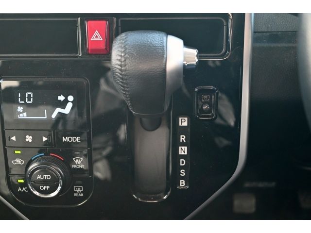 TOYOTA TANK 4WD 2018