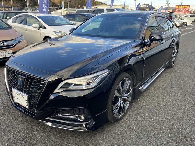 TOYOTA CROWN sedan hybrid 2020