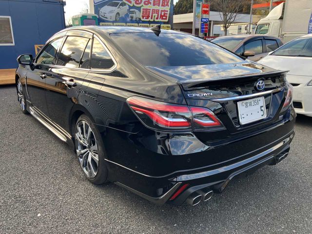 TOYOTA CROWN sedan hybrid 2020