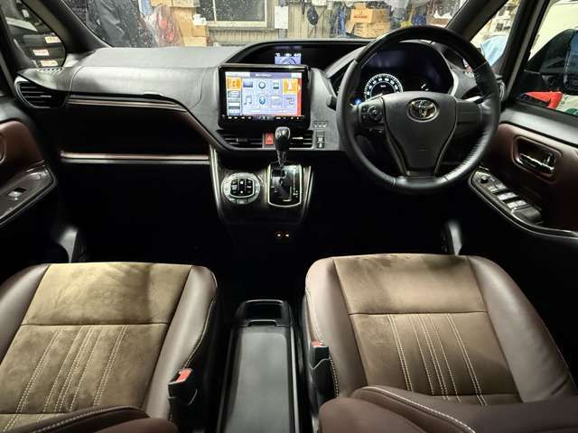 TOYOTA ESQUIRE 4WD 2018