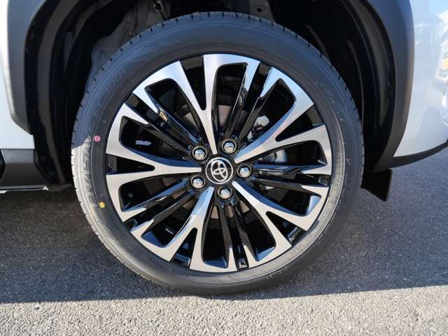 TOYOTA YARIS CROSS HYBRID 2025