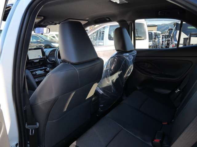 TOYOTA YARIS CROSS HYBRID 2025