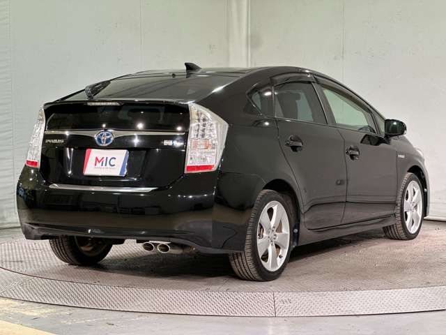 TOYOTA PRIUS 2010