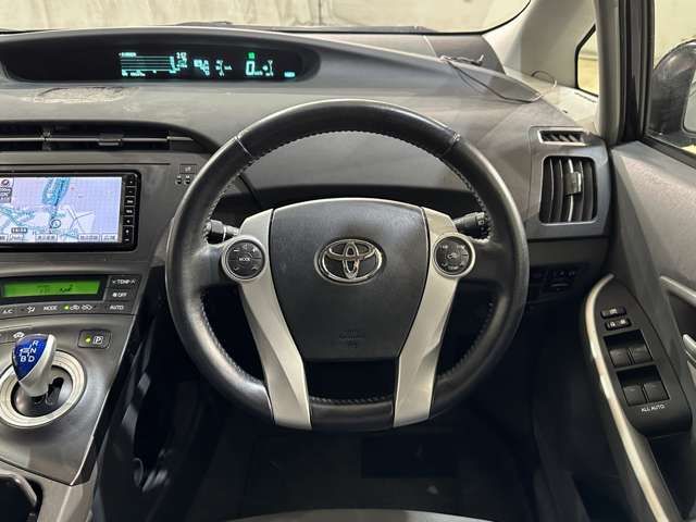 TOYOTA PRIUS 2010