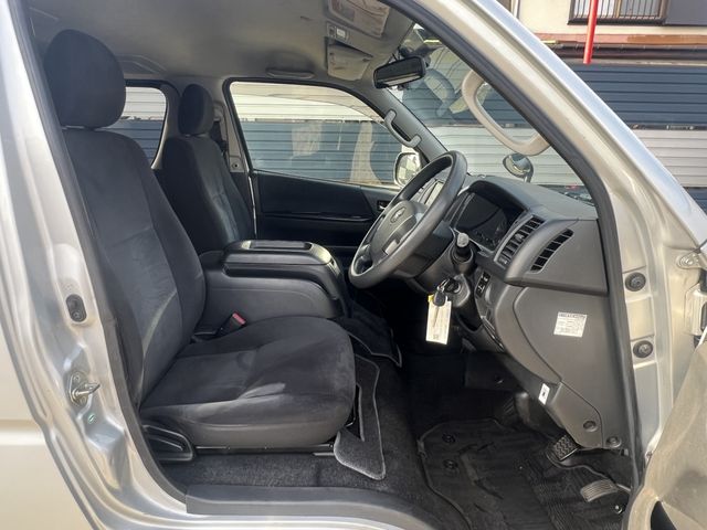 TOYOTA REGIUSACE van 2WD 2015