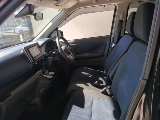 MITSUBISHI ek X 2019