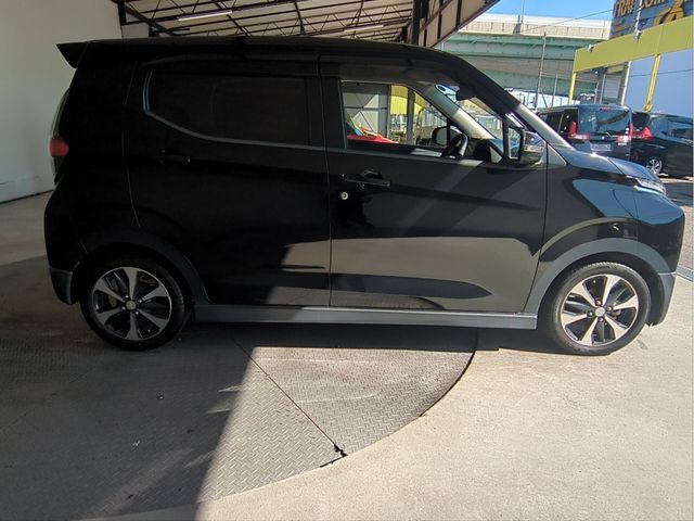 MITSUBISHI ek X 2019