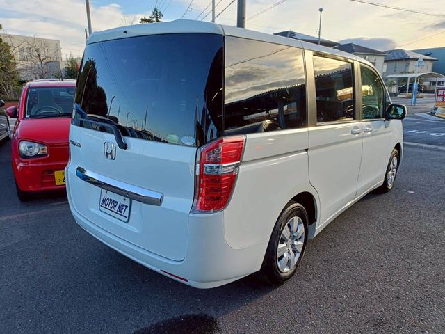 HONDA STEPWAGON 2012