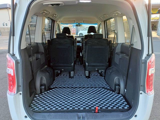 HONDA STEPWAGON 2012