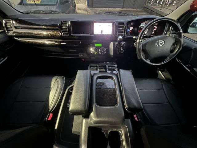 TOYOTA HIACE wagon 2014