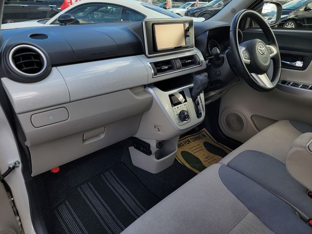 TOYOTA PIXIS JOY 2017