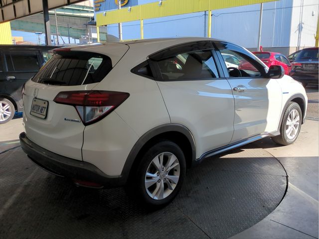 HONDA VEZEL HYBRID 2014