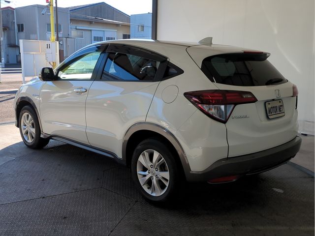 HONDA VEZEL HYBRID 2014