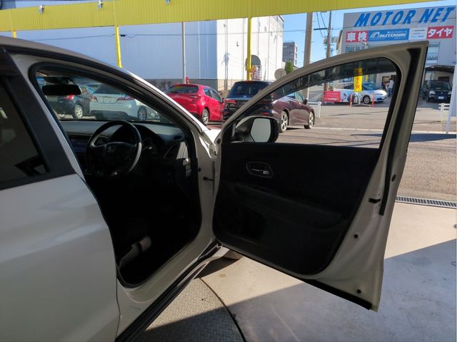 HONDA VEZEL HYBRID 2014