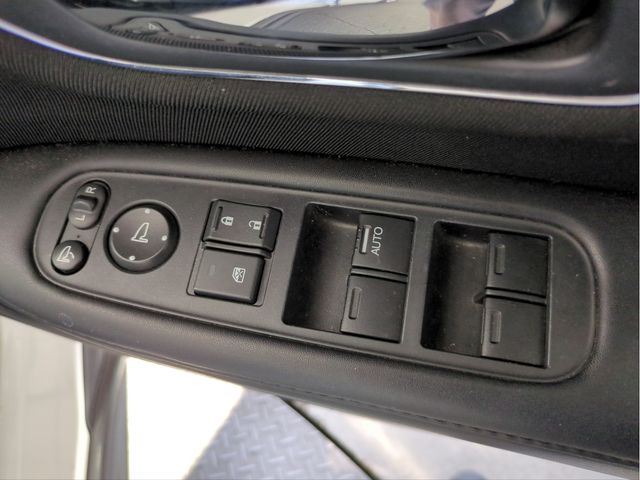 HONDA VEZEL HYBRID 2014