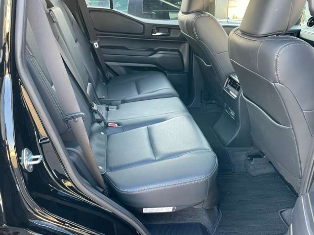 TOYOTA LANDCRUISER 250 2024