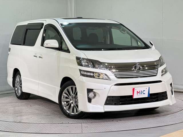 TOYOTA VELLFIRE 2012