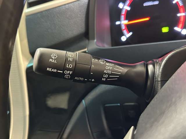 TOYOTA VELLFIRE 2012