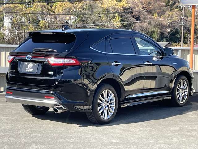 TOYOTA HARRIER 4WD 2019