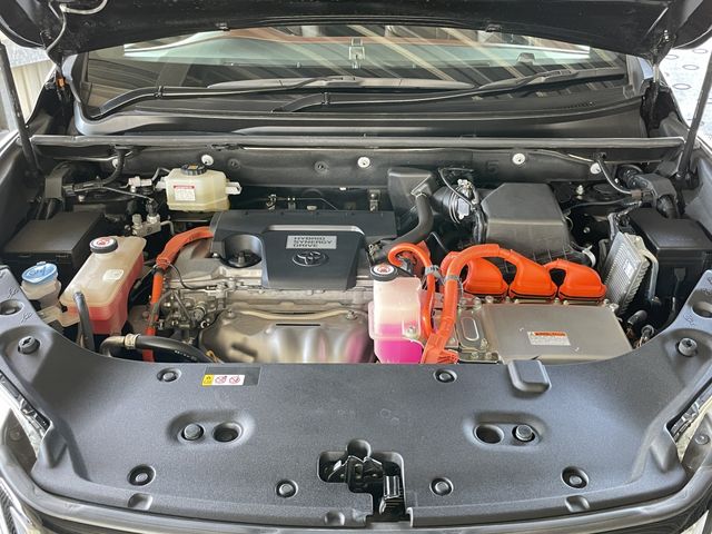 TOYOTA HARRIER 4WD 2019